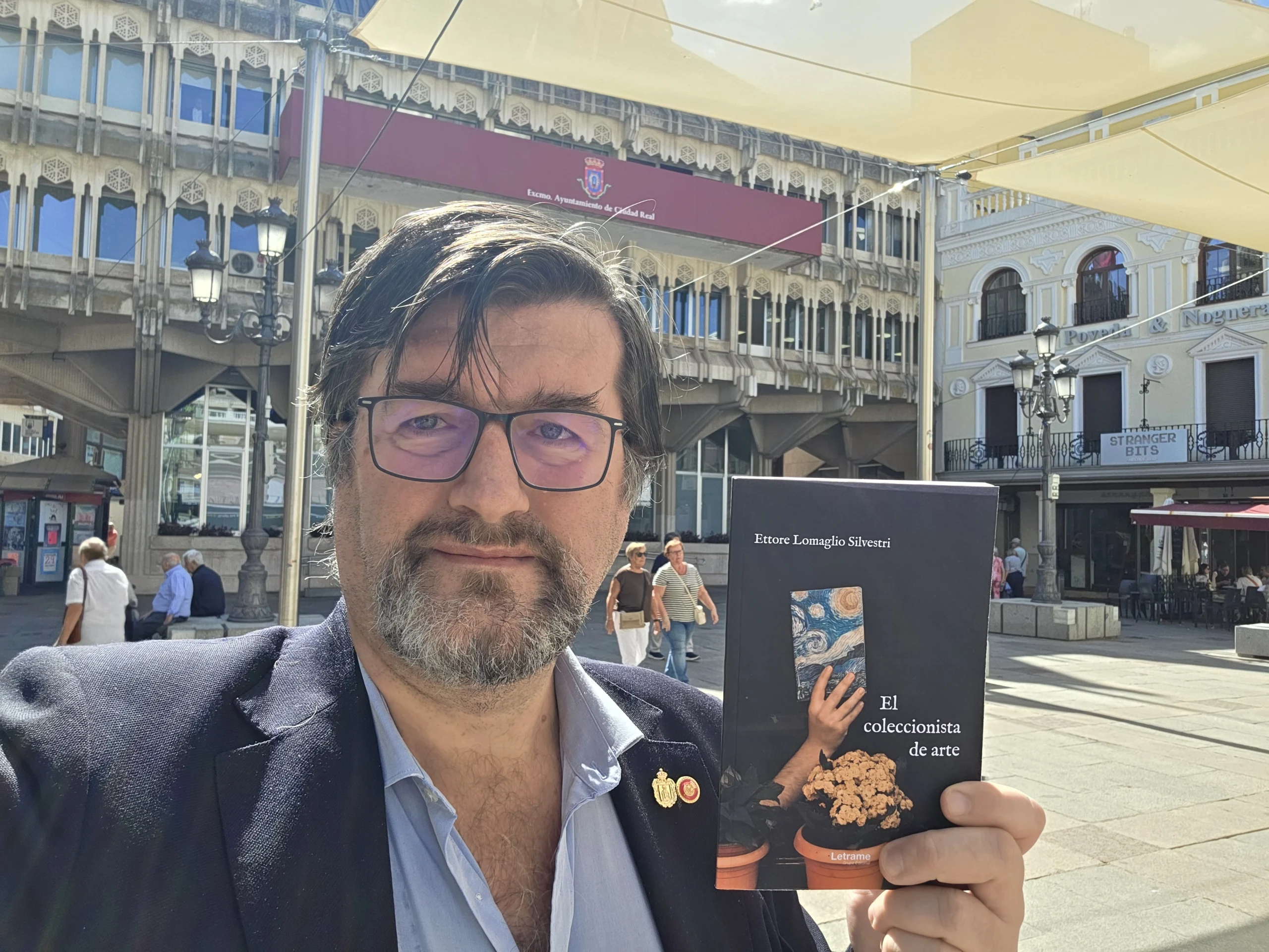 Ettore Lomaglio Silvestri fusiona arte y amor en una historia que conquista por su sensibilidad y elegancia